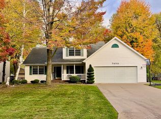 7850 Nutrush Dr, Freeland, MI 48623