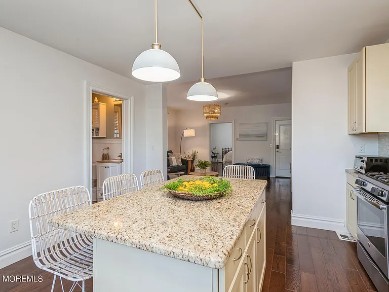 504 Ludlow Ave #WINTER ONLY — Photo 20