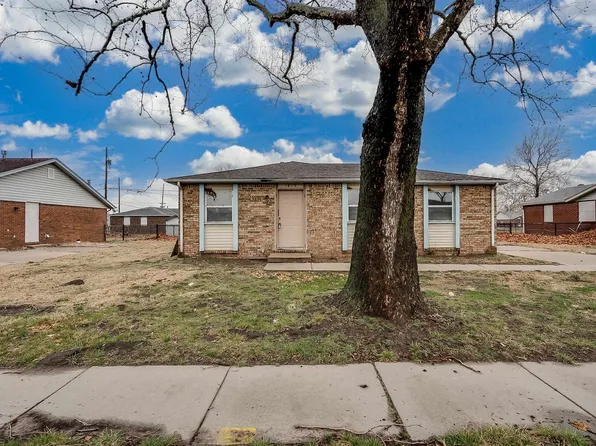 1613 E Catalina St, Wichita, KS 67216