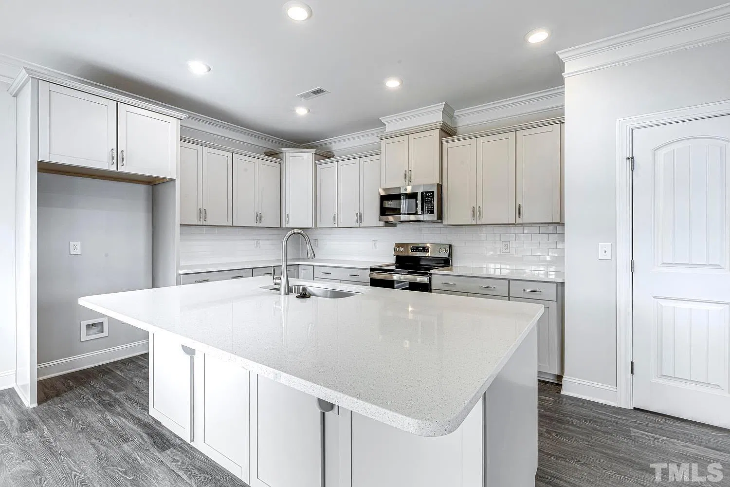 112 Clear Creek Cir — Photo 4