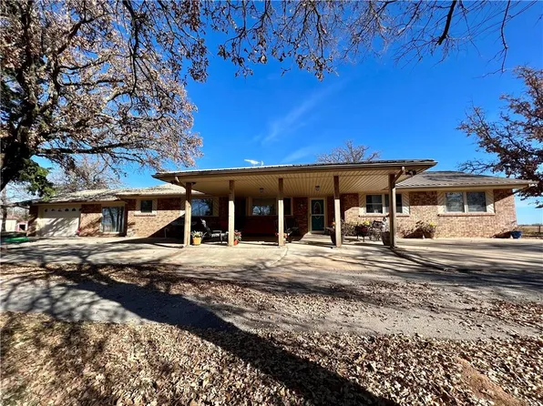 716 N Church St, Eakly, OK 73033