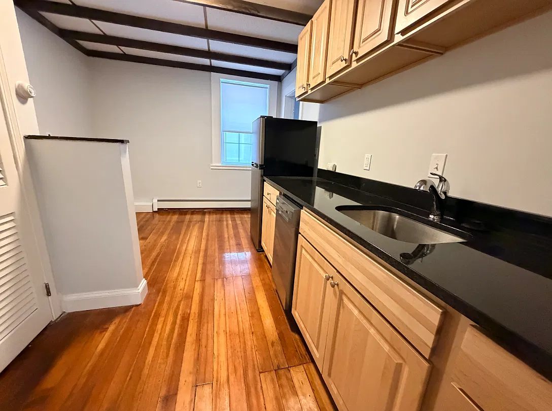 79 Charles St — Photo 3