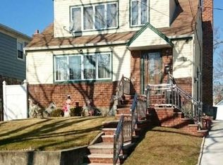 25937 148th Rd, Jamaica, NY 11422