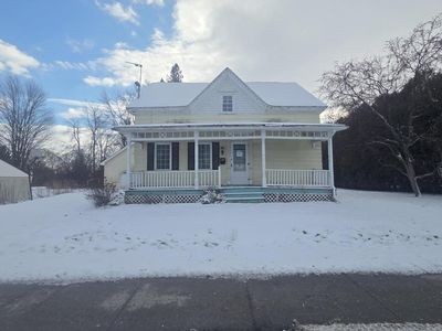 39 Champlain St, Rouses Pt, NY, 12979