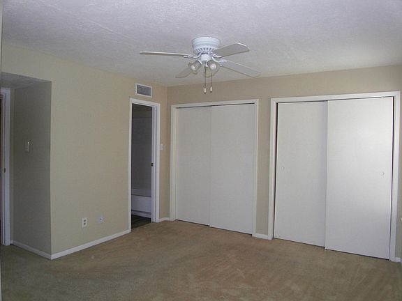 4th image of 2011 Spenwick Dr APT 228