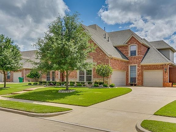 4th image of 801 Meadowlark Dr