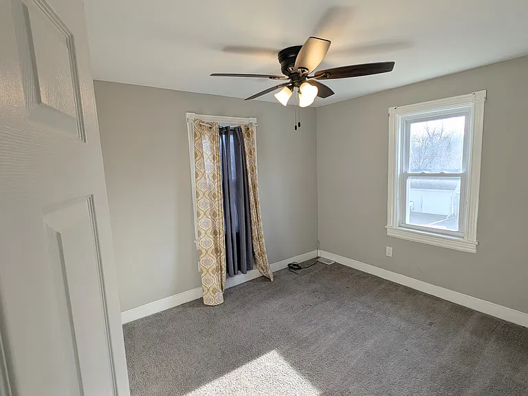 1744 Kings Hwy — Photo 5