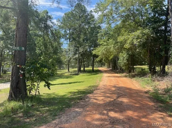 90 Archie Dr, Eufaula, AL 36027