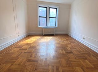 357 E 201st St, Bronx, NY 10458