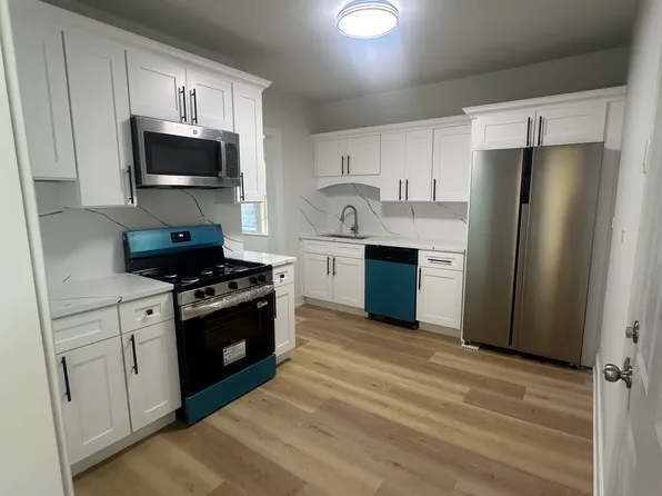 5624 N Marmora Ave #3A, Chicago, IL 60646