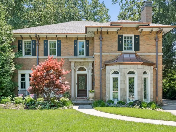 1192 Chatfield Rd, Winnetka, IL 60093