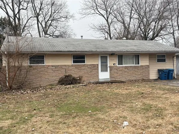 7009 Laupher Ln, Hazelwood, MO 63042