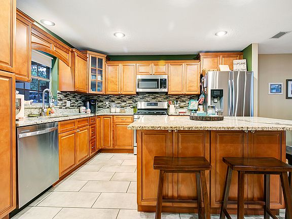 2nd image of 1465 Guinevere Dr
