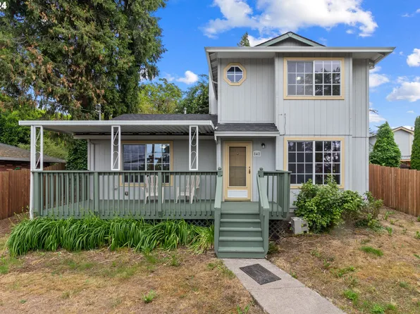842 NE Stafford St, Portland, OR 97211