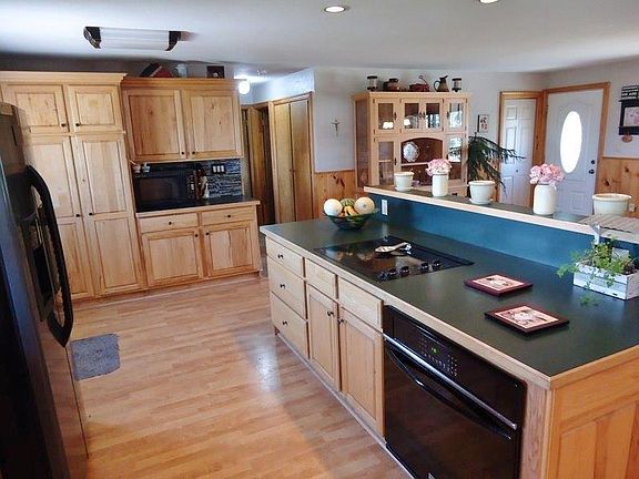 4th image of 3855 Bison Dr
