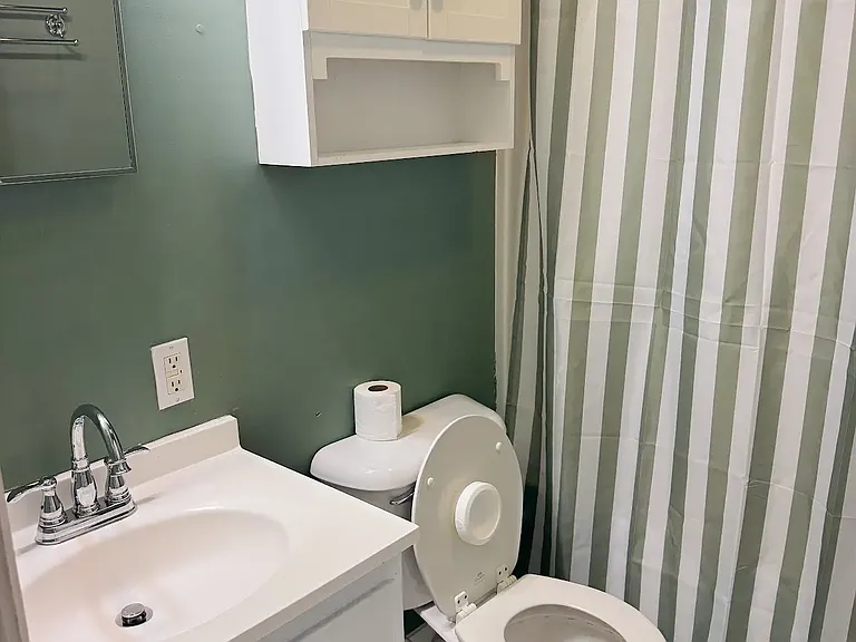 219 Langford Ct — Photo 8