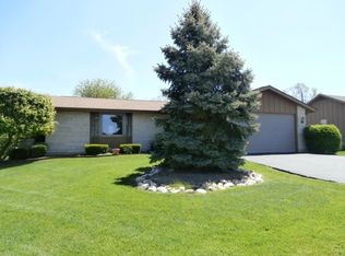 39869 N Crabapple Dr, Antioch, IL 60002