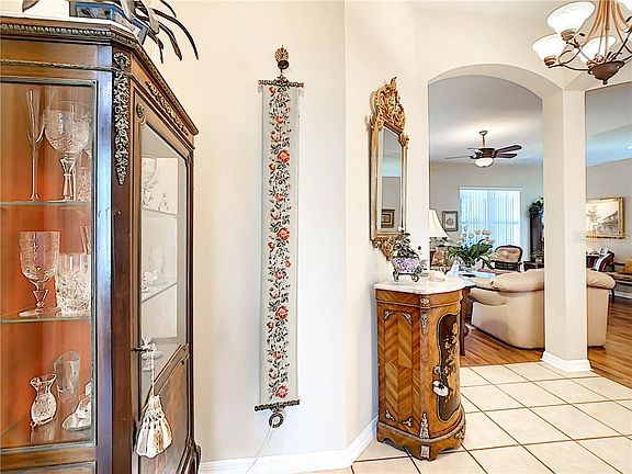 5th image of 3801 Arbordale Ct