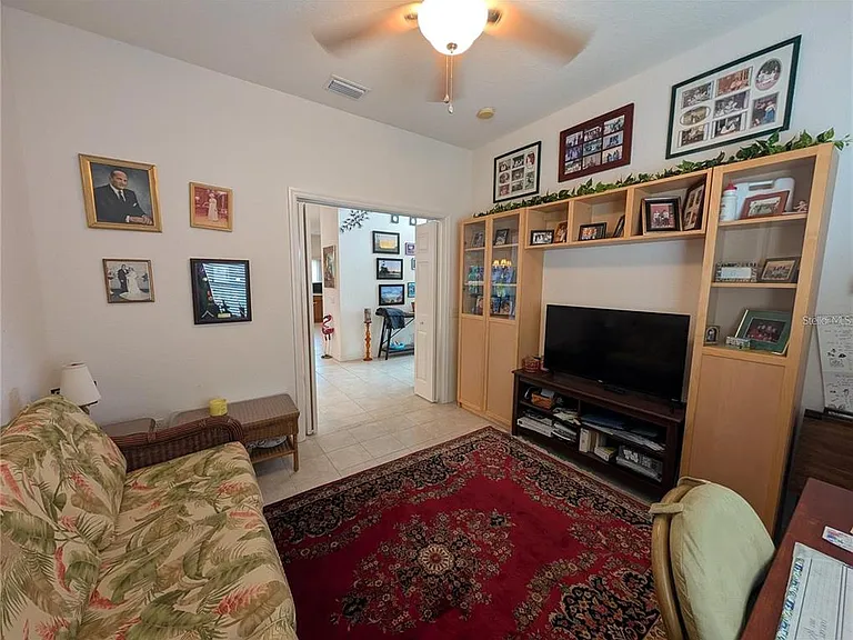 4480 Strathmore Dr — Photo 16