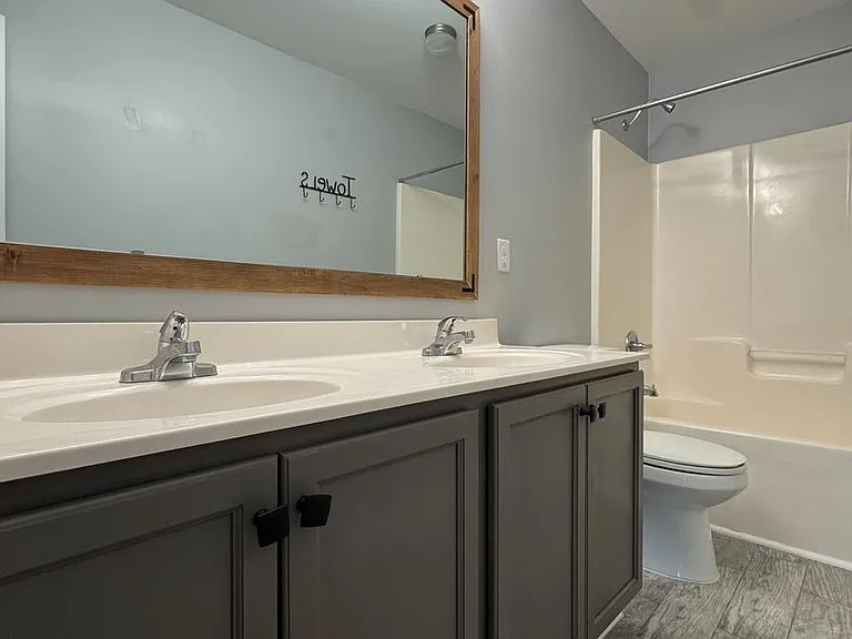 172 Huzzas Cir — Photo 29