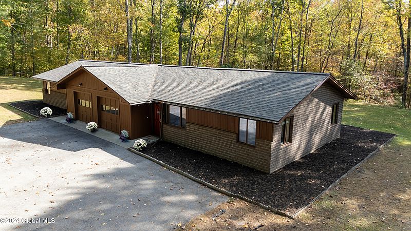 2nd image of 106 Ruggles Road