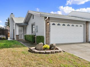 6332 Elkhorn Manor Dr, Rio Linda, CA 95673