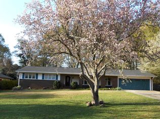 510 Shadowood Ct, Roswell, GA 30075