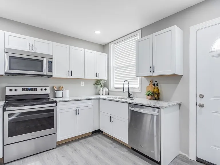 2817 Winchester St — Photo 20