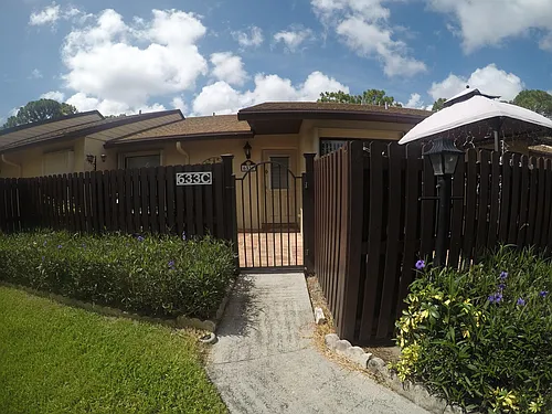 633 Sea Pine Way #C Photo 1