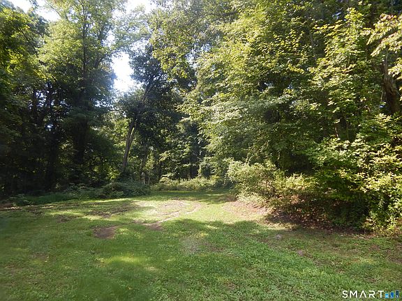 3rd image of 128 Toddy Hill Road