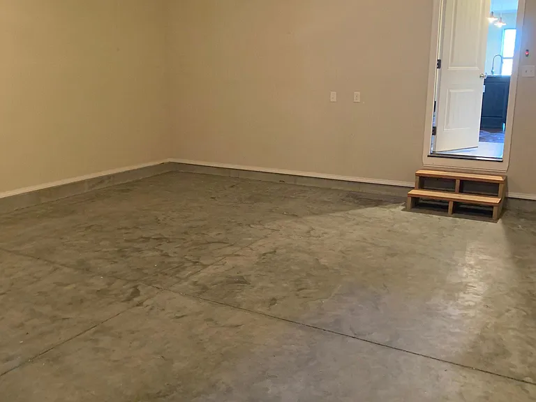 817 E Crystal Ave — Photo 28