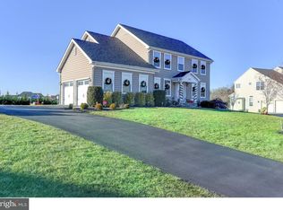 627 Dane Ct, New Castle, DE 19720