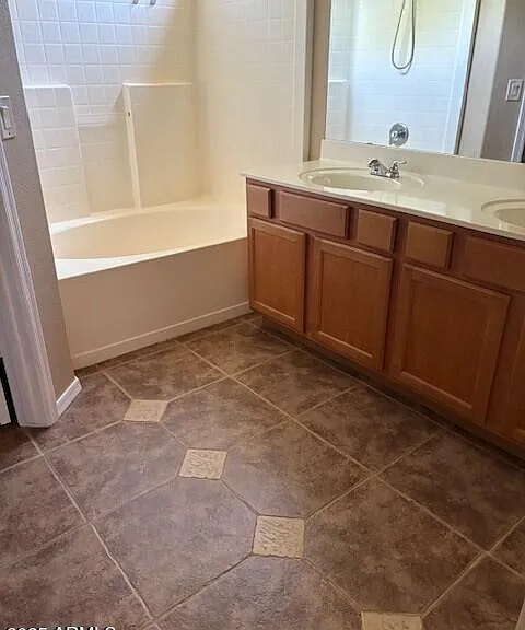 13407 W Port Au Prince Ln — Photo 10