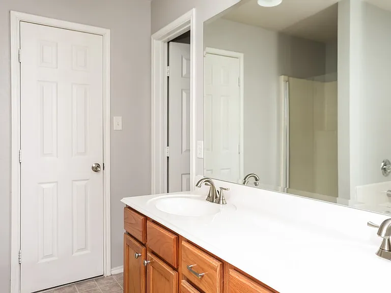 433 Heritage Dr — Photo 12