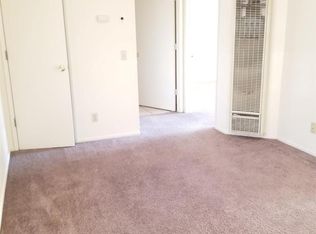 7434 Cherokee Trl APT B, Yucca Valley, CA 92284