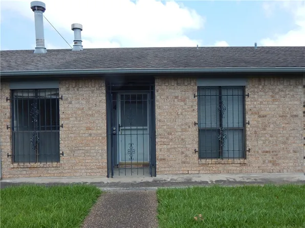 1818 Rodd Field, Corpus Christi, TX 78412