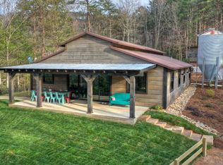 300 Weaver Creek Ln, Blue Ridge, GA 30513