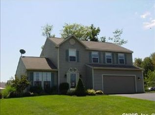 7120 Flagship Dr, Cicero, NY 13039