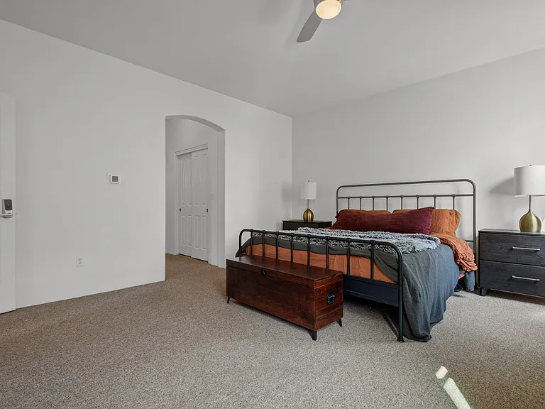 282 E Croydon Park Rd — Photo 25
