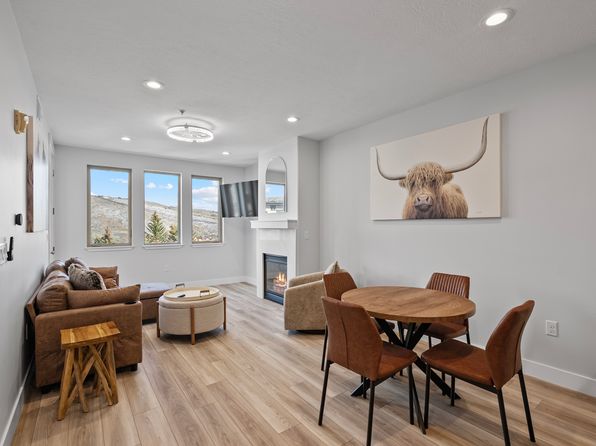 6677 N 2200 W APT C-206
