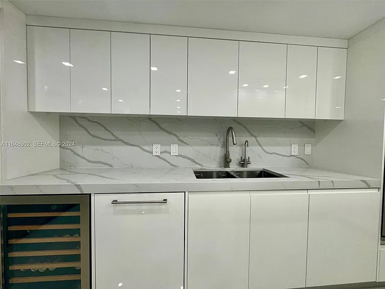 9801 Collins Ave #5U — Photo 9