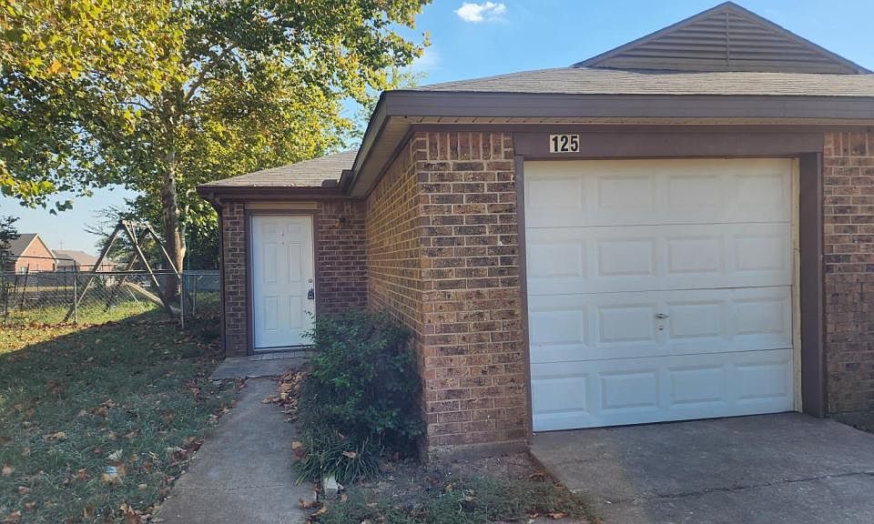 1st image of 125 Prairie Creek Cir