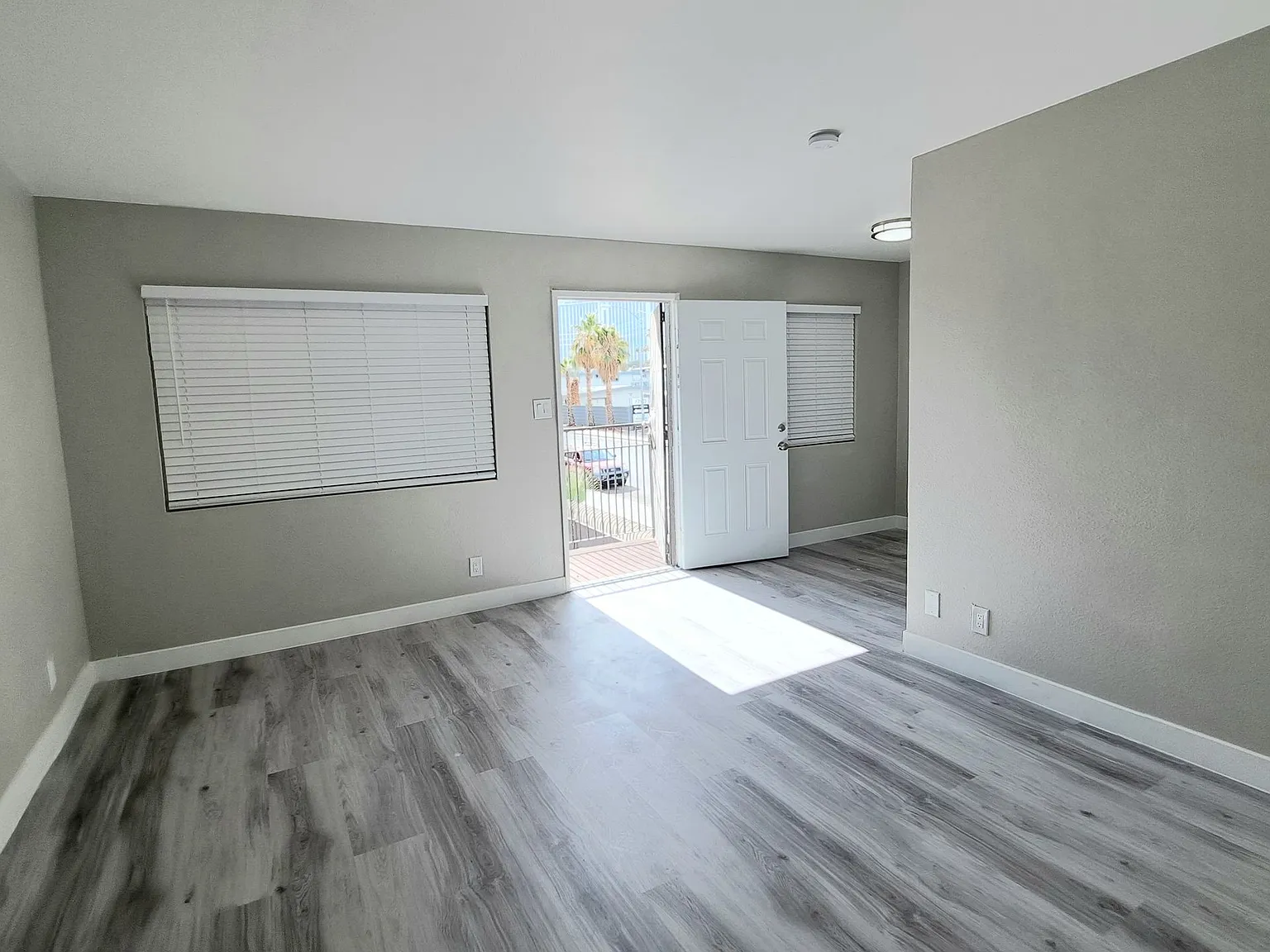 2556 South Van Patten Street — Photo 4