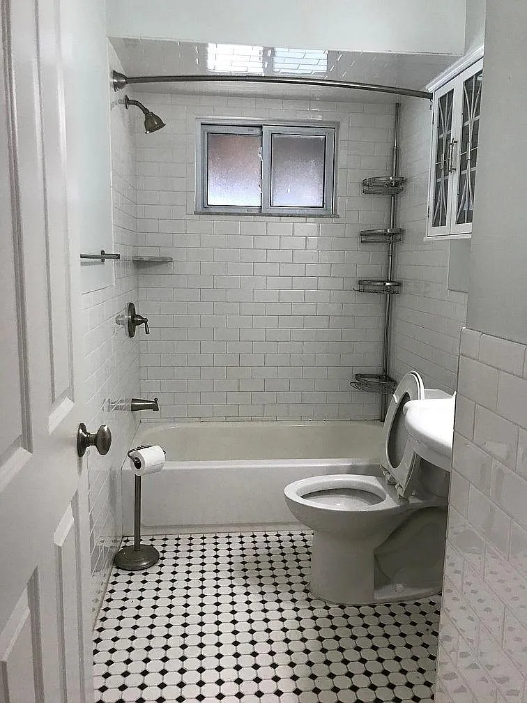 3 bed, 1.5 bath, 1100 sqft, $2,200 — Photo 1