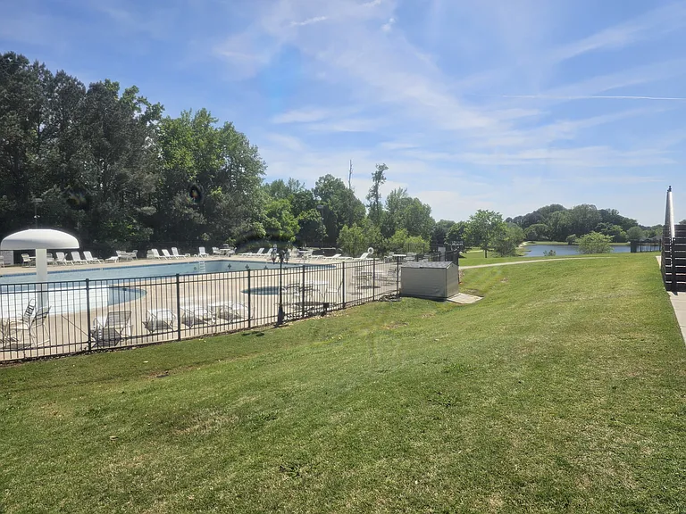 125 Coldsprings Dr — Photo 19