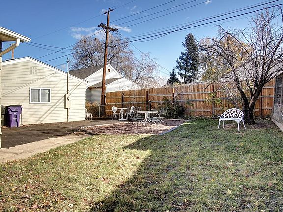 3rd image of 2450 W Gunnison Dr