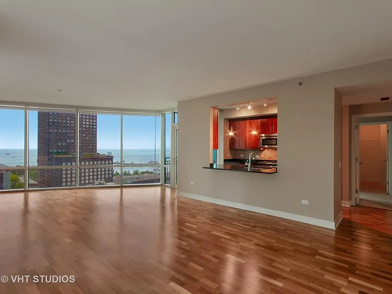 505 N McClurg Ct #1702 — Photo 3