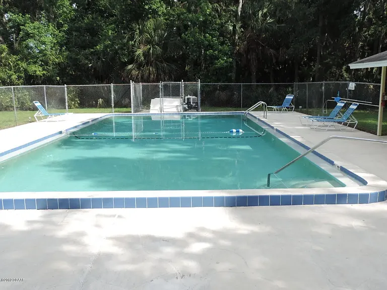 125 Northbrook Ln — Photo 11
