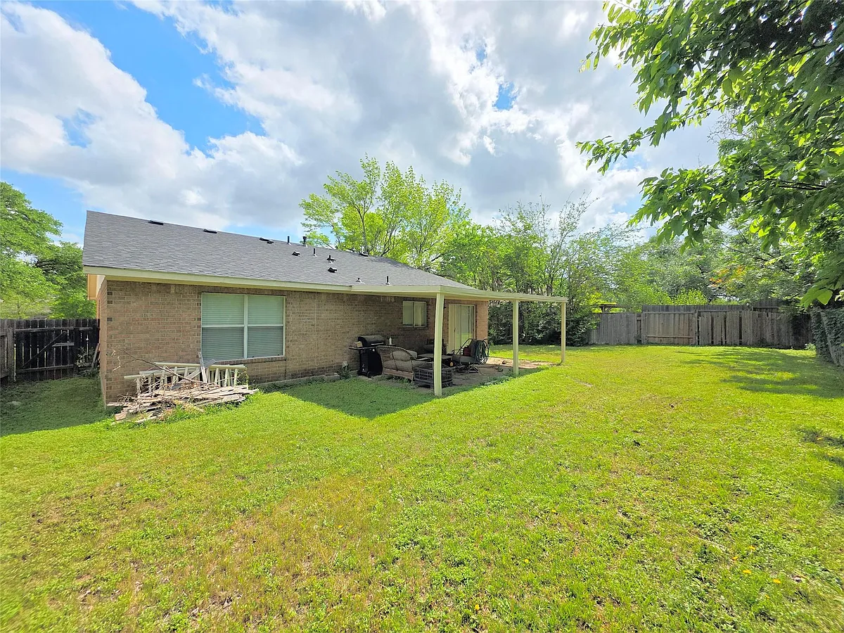 Building Photo - 2023 Harvest Moon Dr