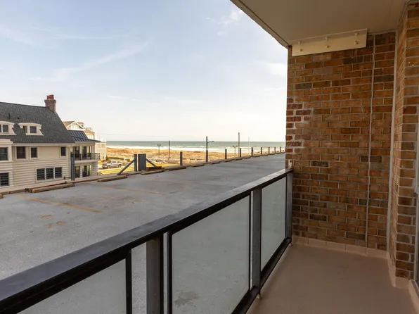 4800 Boardwalk APT 210, Ventnor, NJ 08406